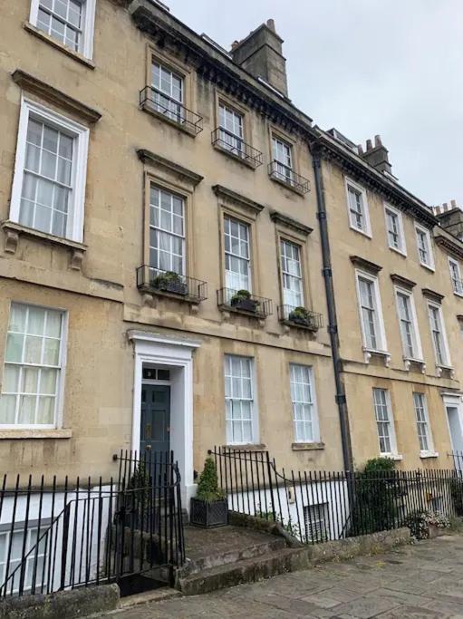 Bijoux Central Bath Period Apartment And Parking Buitenkant foto